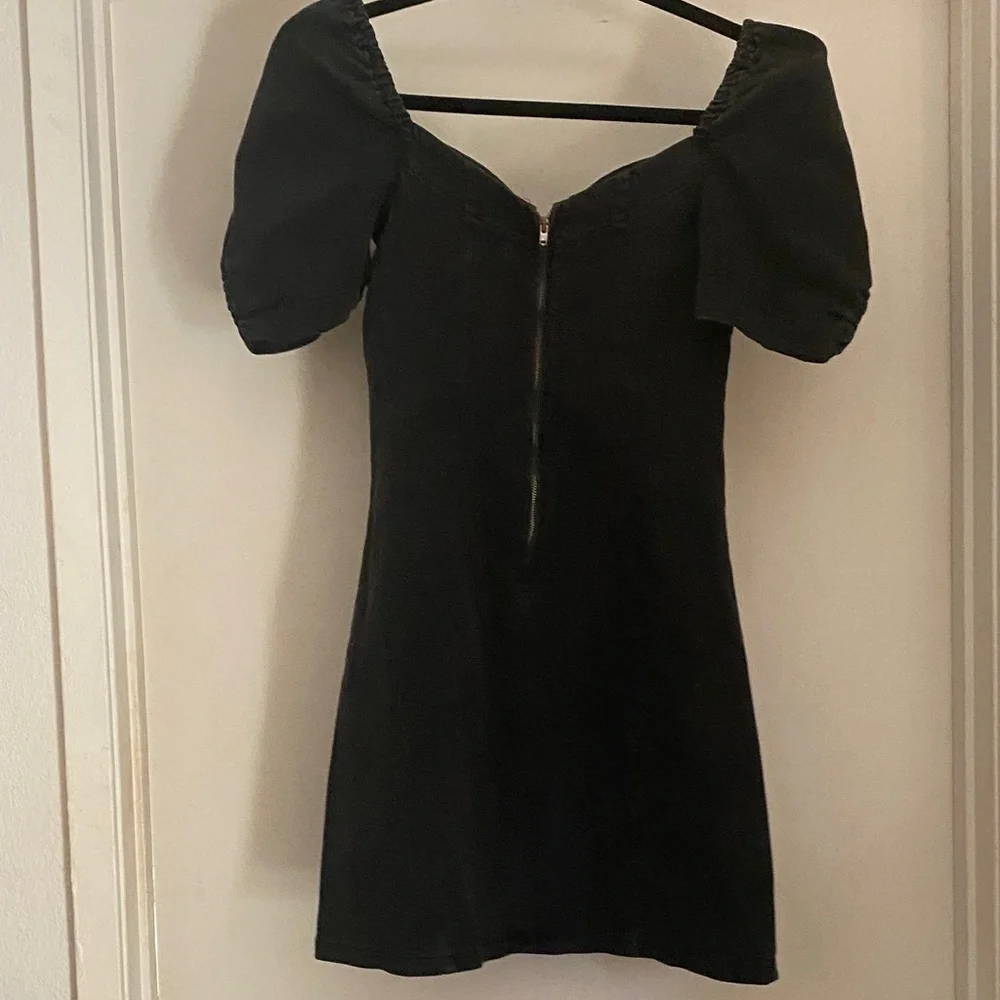 Urban Outfitters Black Puff Sleeve Mini Dress - Picture 4 of 7